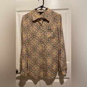 Women’s Multi-Color Paisley Lightweight Button Down Top. New. Size Large. $10
